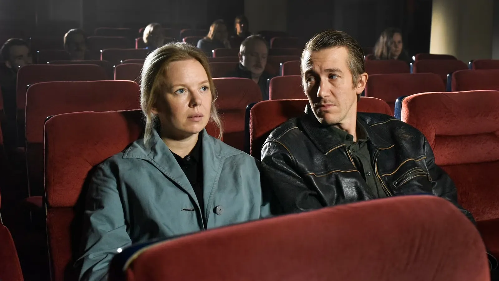 fallen leaves pelicula