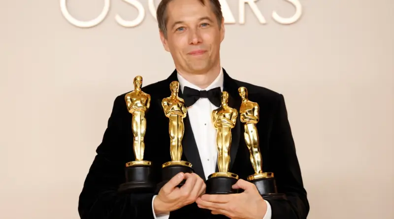 Sean Baker en los Premios Oscar 2025