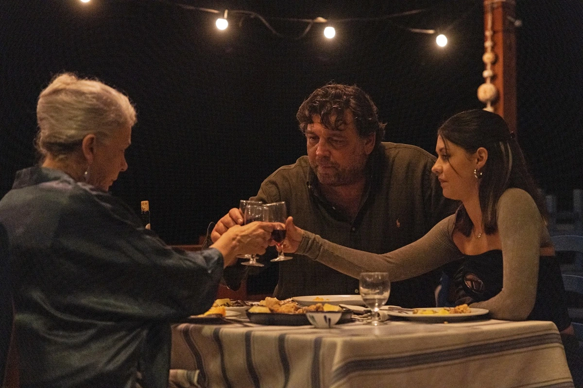 Netflix pone fecha de estreno a ‘Dos Tumbas’, su nueva serie protagonizada por Álvaro Morte, Hovik Keuchkerian y Kiti Mánver. 4 dos tumbas