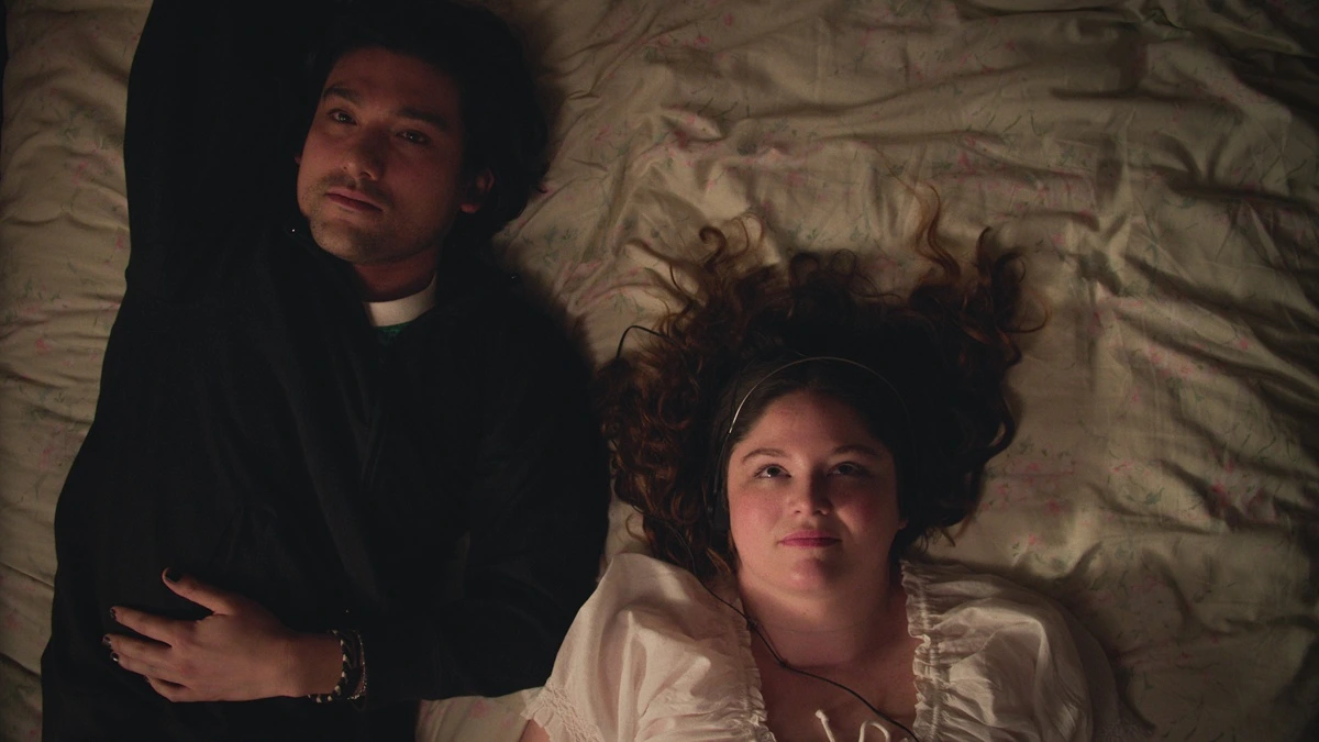 Megan Stalter y Will Sharpe se enamoran en el primer tráiler de ‘Sin Medida’, la serie rom-com de Lena Dunham. 2 sin medida
