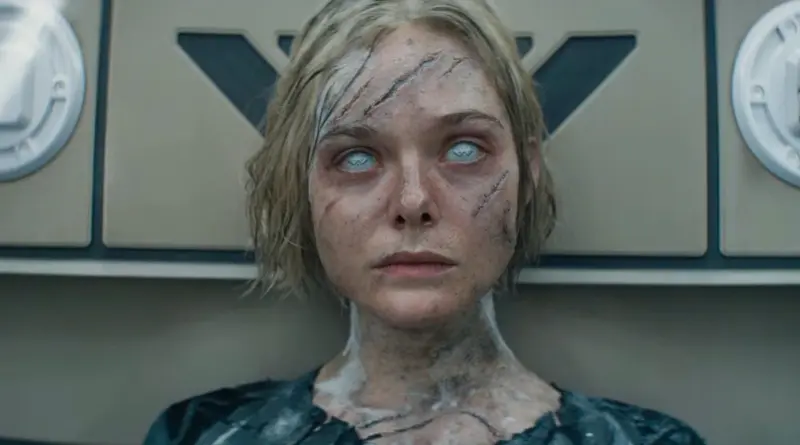 Imagen de Elle Fanning en la película Predator: Badlands