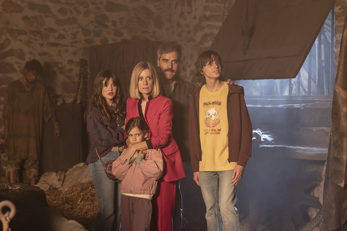 Crítica de 'Sin Cobertura': Fuera de tiempo. 7 mundoCine - sin cobertura estreno