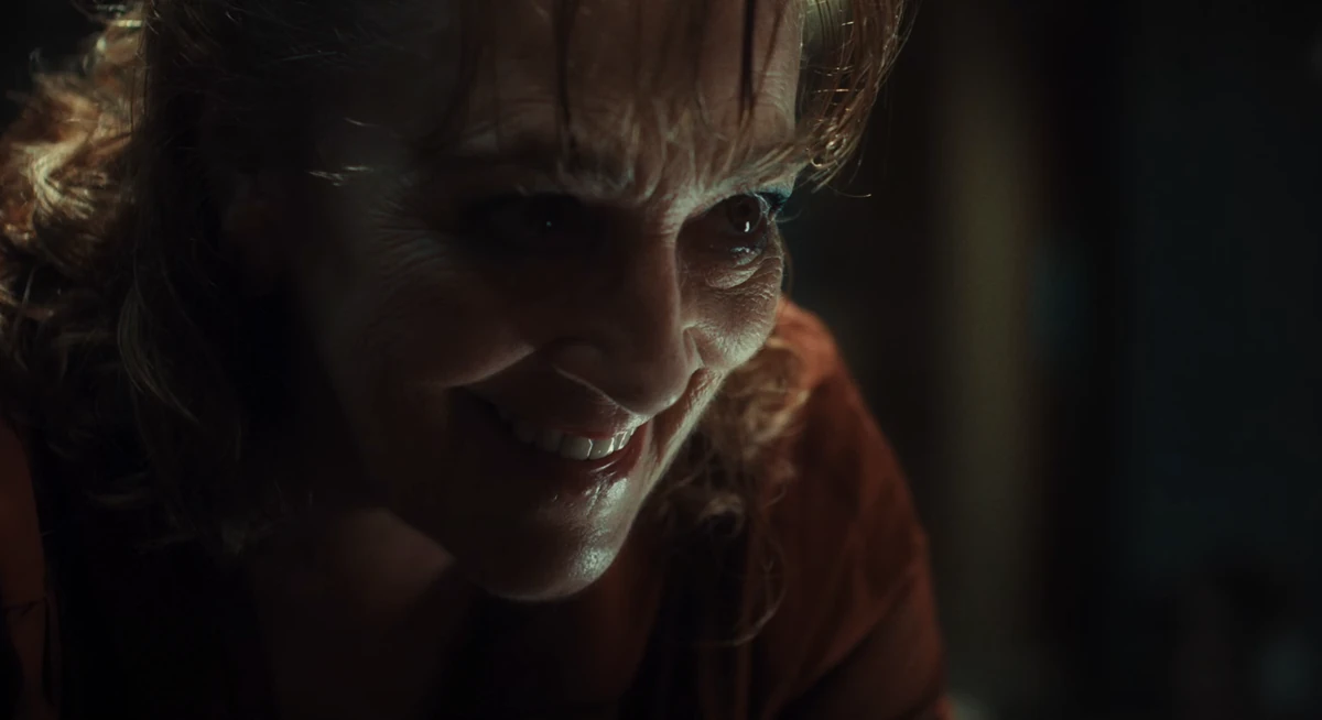 Carmen Maura se convierte en la pesadilla del año en el primer tráiler de la película 'Vieja Loca', producida por J.A. Bayona. 2 mundoCine - vieja loca 2025 carmen maura