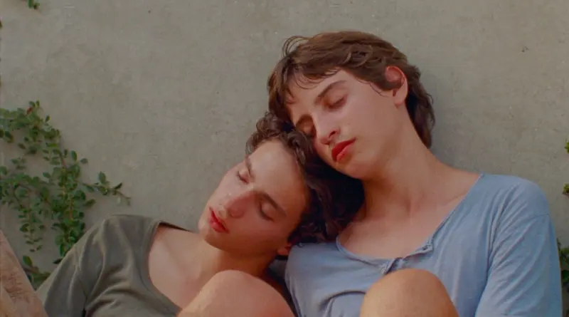 Imagen de la película Estrany riu (Extraño río)