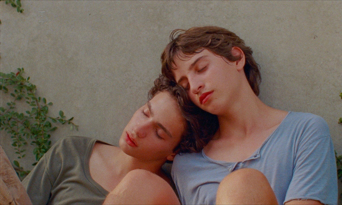 Imagen de la película Estrany riu (Extraño río)