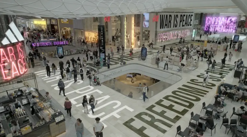 Imagen de la película Orwell: 2+2=5