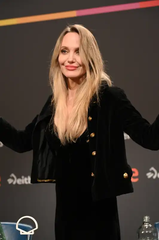 Angelina Jolie en la rueda de prensa de ‘Couture’ en el 73 Festival Internacional de Cine de San Sebastián, el 21 de septiembre de 2025 en San Sebastián, España. 