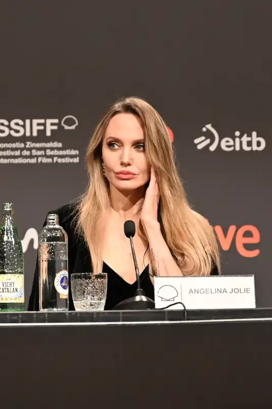 Angelina Jolie en la rueda de prensa de ‘Couture’ en el 73 Festival Internacional de Cine de San Sebastián, el 21 de septiembre de 2025 en San Sebastián, España. 