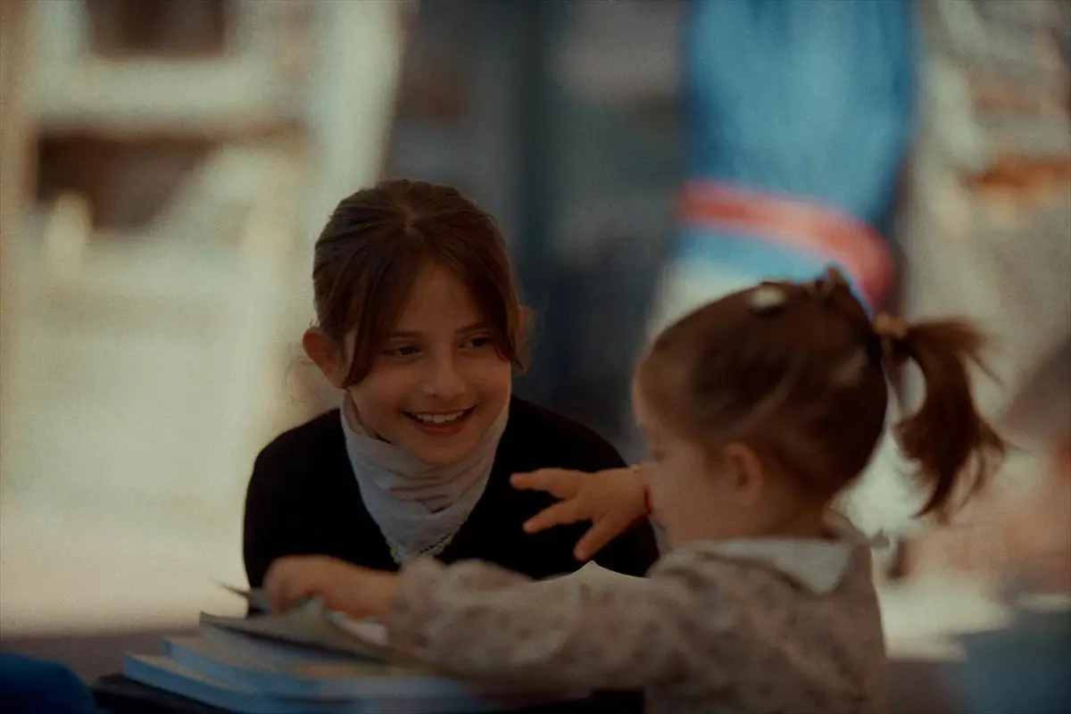 mundoCine - as we breathe 2025 pelicula