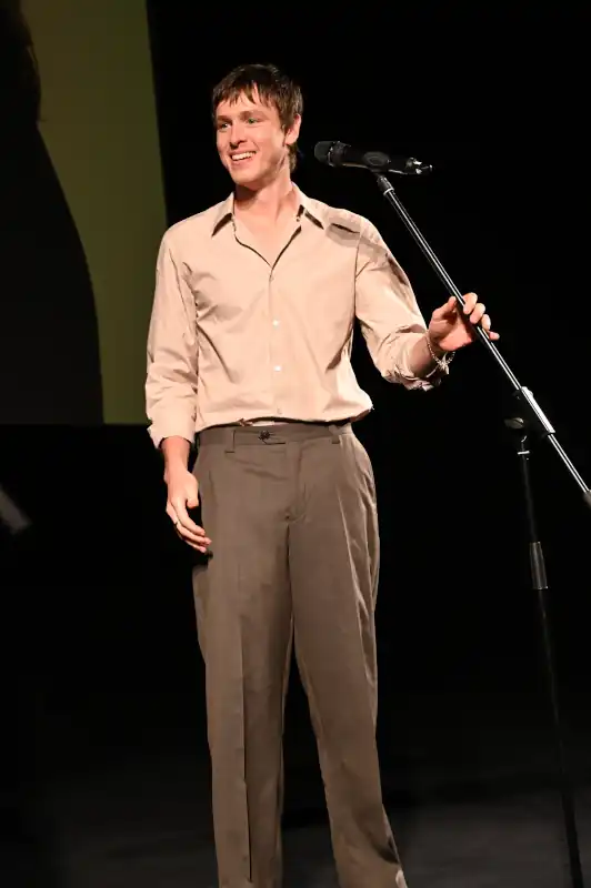 Las fotografías inéditas de Harris Dickinson en la proyección de 'Urchin' en el Festival de San Sebastián. 4 Harris Dickinson en el 73 Festival Internacional de Cine de San Sebastián, el 20 de septiembre de 2025 en San Sebastián, España.