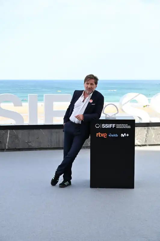 'Los Tigres', de Alberto Rodríguez, inaugura la participación española en la competición por la Concha de Oro en el Festival de San Sebastián. 7 Antonio de la Torre asiste al photocall de ‘Los Tigres’ en el 73 Festival Internacional de Cine de San Sebastián, el 20 de septiembre de 2025 en San Sebastián, España.