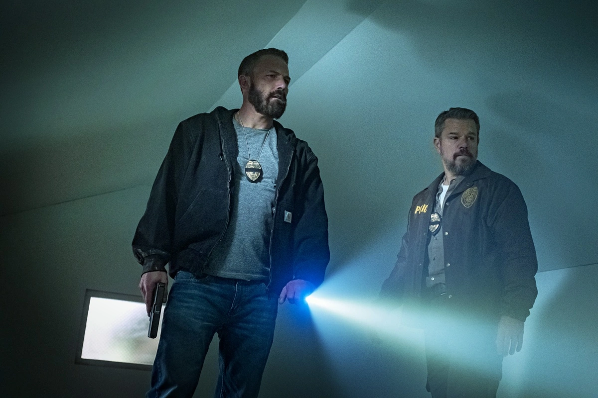 Los inseparables Matt Damon y Ben Affleck incautan 20 millones de dólares en el primer tráiler de 'The Rip' ('El Botín'). 2 mundoCine - the rip el botin