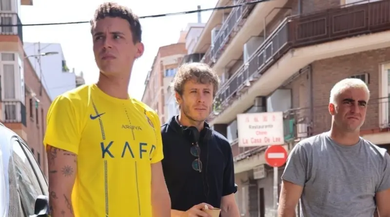 Imagen del rodaje de Hugo 24 con el director Luc Knowles y Arón Piper