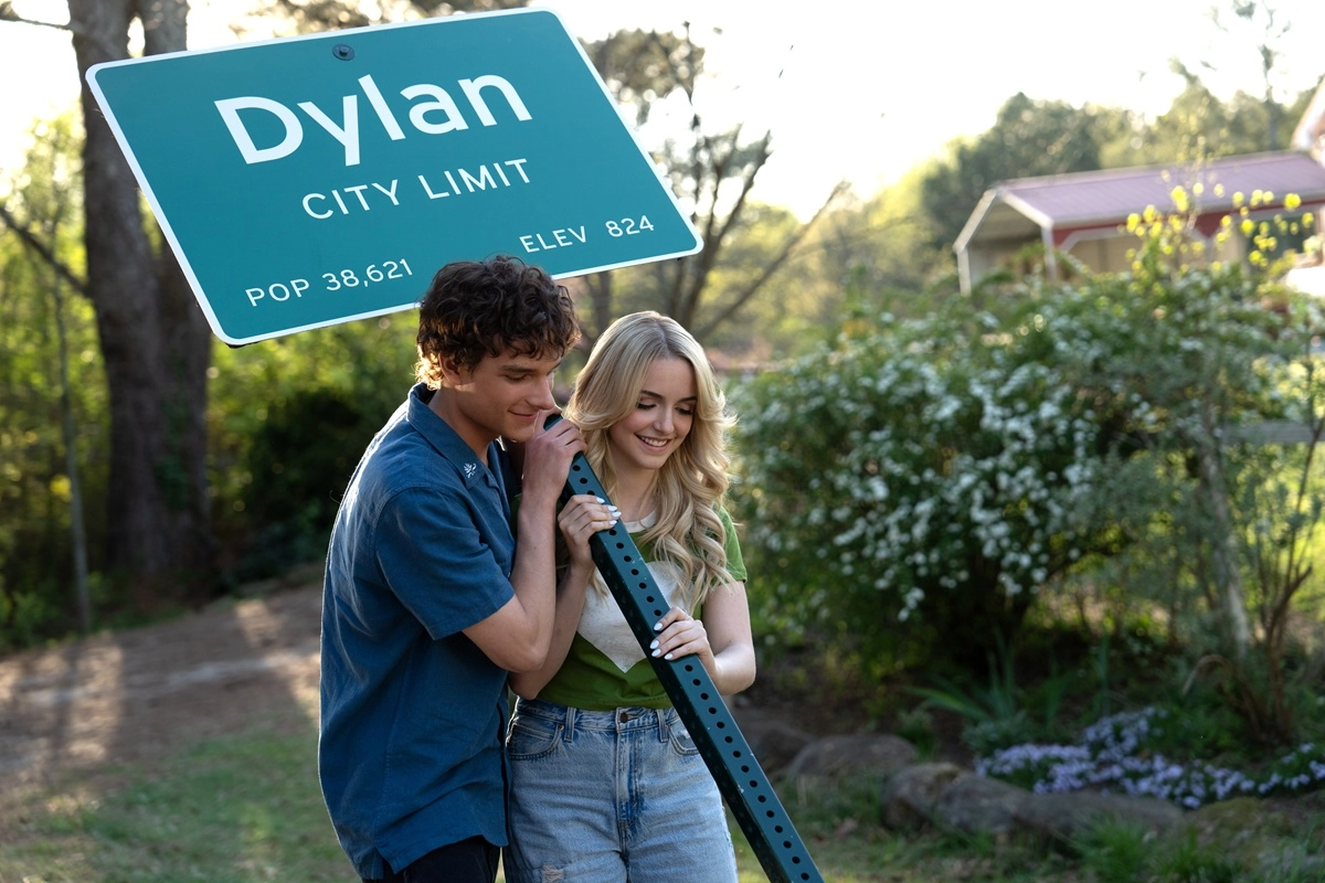 'A Pesar de Ti', la adaptación de la novela de Colleen Hoover, llega hoy a los cines lapidada por la crítica. 2 mundoCine - a pesar de ti estreno cines pelicula