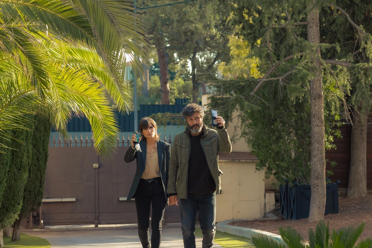 mundoCine - ciudad de sombras netflix 2025