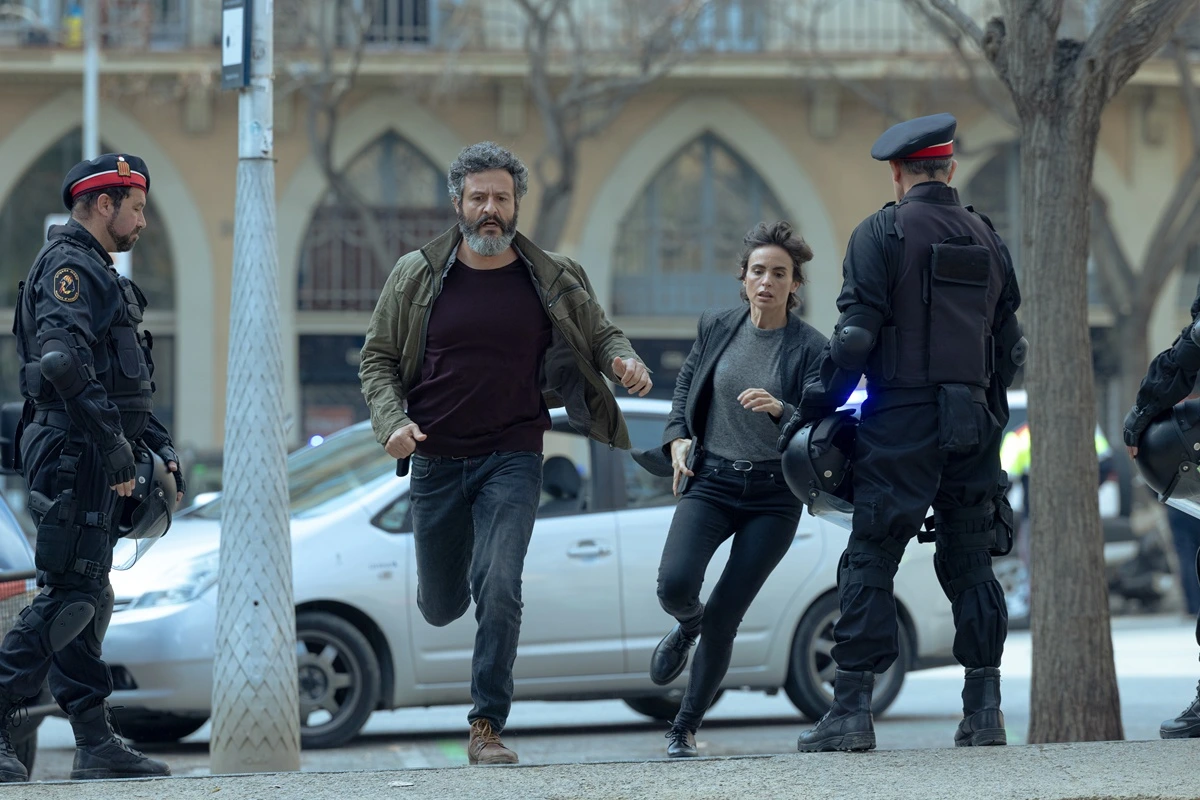 mundoCine - ciudad de sombras netflix serie