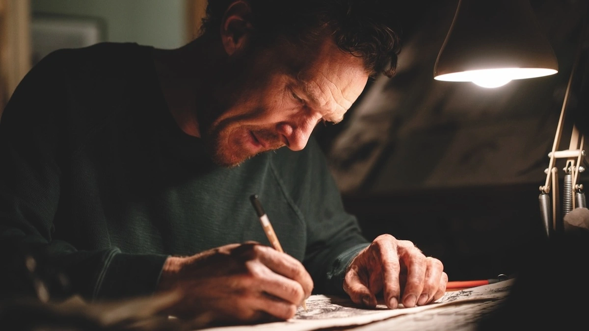 Crítica de 'Esa Cosa con Alas' ('The Thing With Feathers'): Benedict Cumberbatch pone las alas en una película que no alcanza a volar. 5 mundoCine - esa cosa con alas pelicula