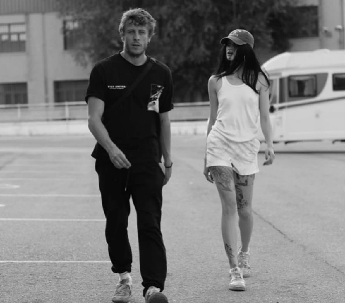 Luc Knowles, de 'Libélulas' a 'Hugo 24', y cómo ha sido trabajar con Arón Piper, «un protagonista todoterreno». 4 mundoCine - libelulas rodaje