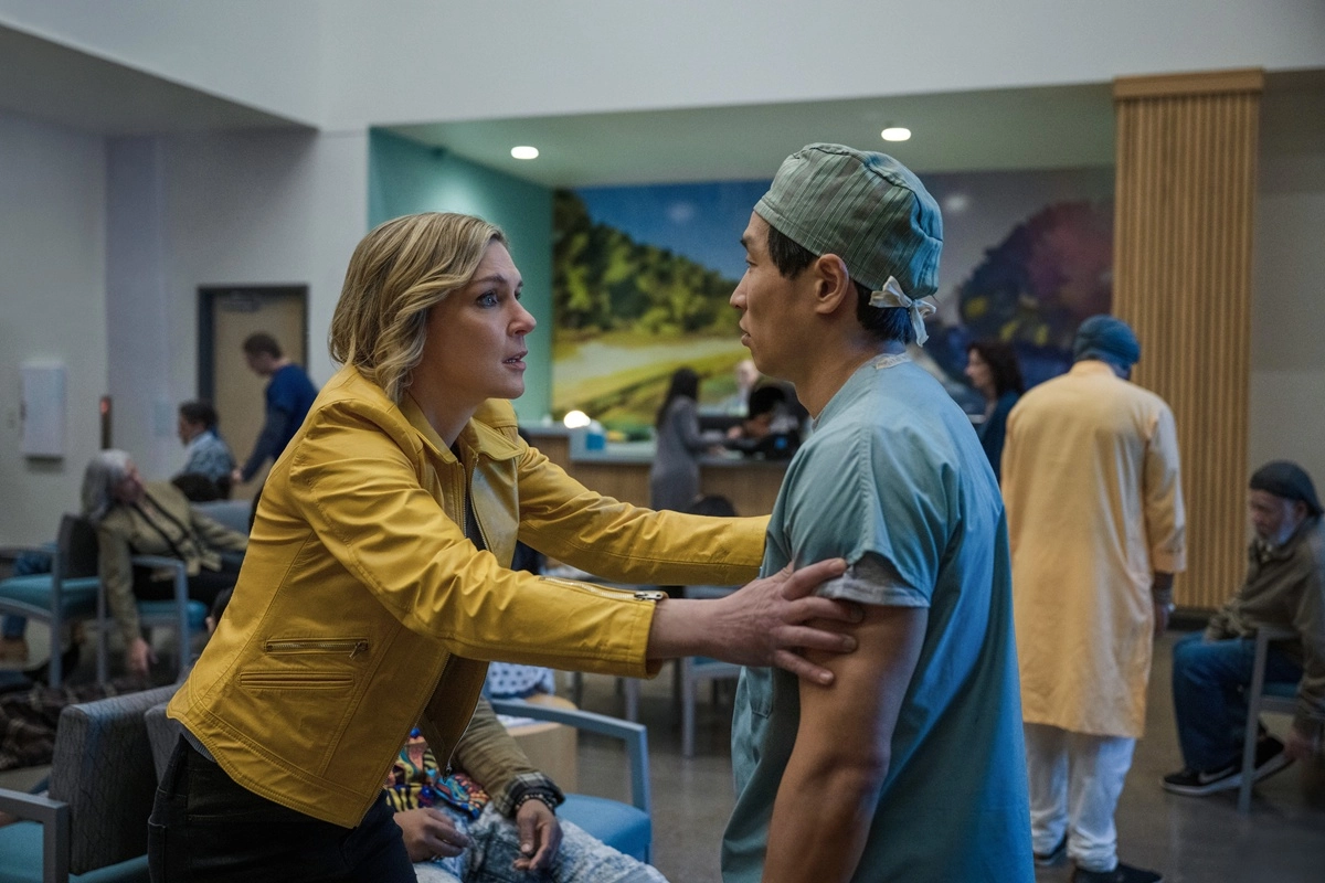 'Pluribus', la nueva serie del creador de 'Breaking Bad', lanza su extraño e intrigante tráiler en el que Rhea Seehorn se enfrenta a un mundo demasiado feliz. 2 mundoCine - pluribus 2025 serie trailer