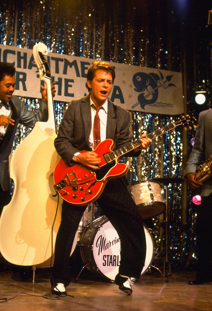 'Regreso al Futuro' celebra su 40 aniversario en cines y estas 10 curiosidades son casi imposibles de creer. 10 mundoCine - regreso al futuro cancion