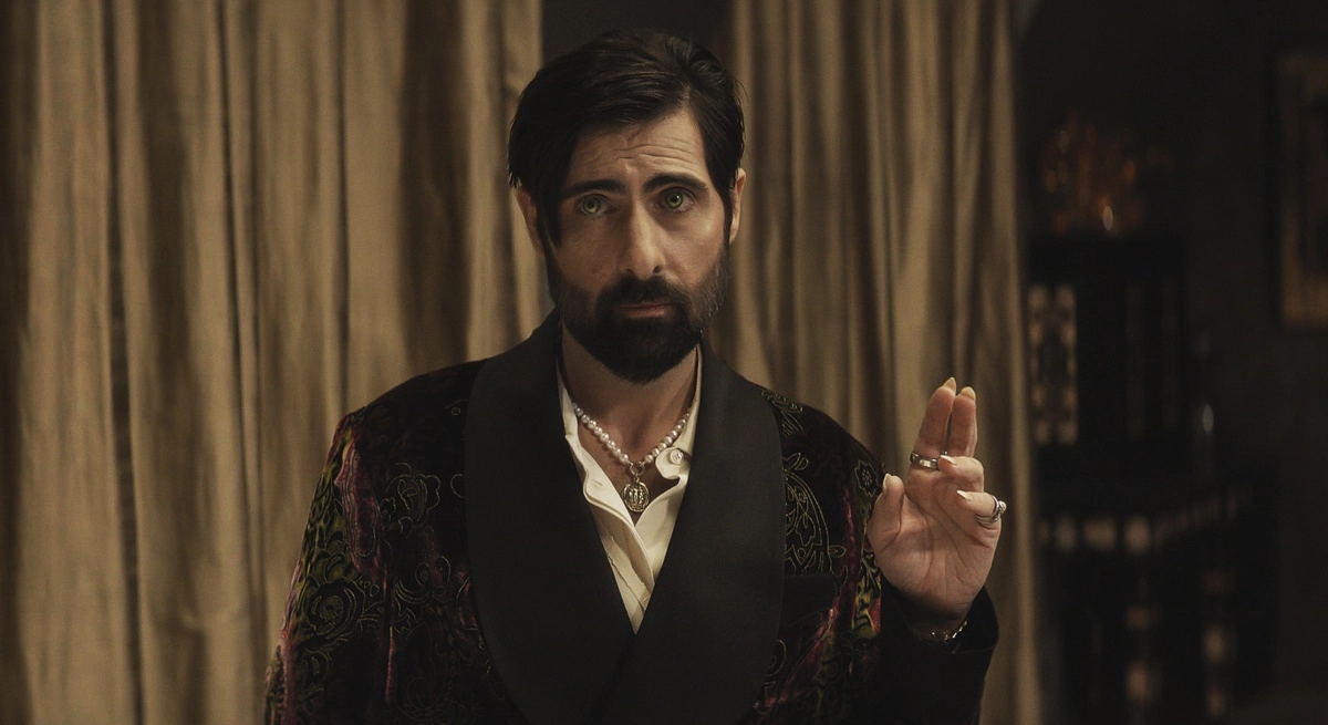 'Talamasca', la nueva serie del Universo Inmortal de Anne Rice, según la crítica: "un absorbente thriller de espionaje" para unos, "decepcionante" para otros. 2 mundoCine - talamasca serie estreno critica