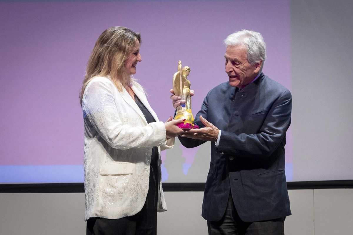mundoCine - Costa Gavras Giraldillo de Honor festival cine sevilla 2025