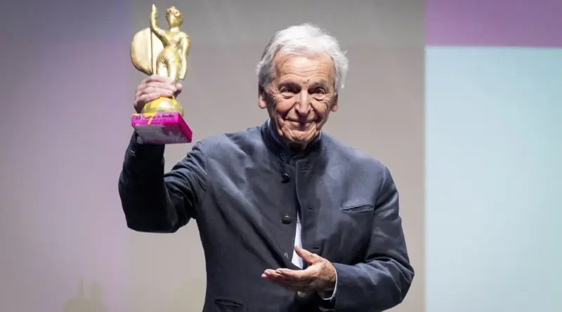 Imagen de Costa Gavras, Giraldillo de Honor, en el Festival de Cine de Sevilla