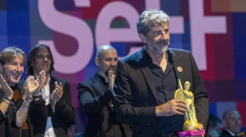 Imagen de Alberto Rodríguez, Giraldillo de Honor del Festival de Cine de Sevilla 2025
