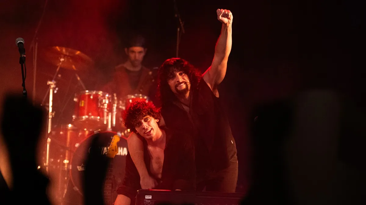 'Els de Sau', el biopic de la banda de rock catalana Sau, concluye su rodaje. 5 mundoCine - els de sau biopic