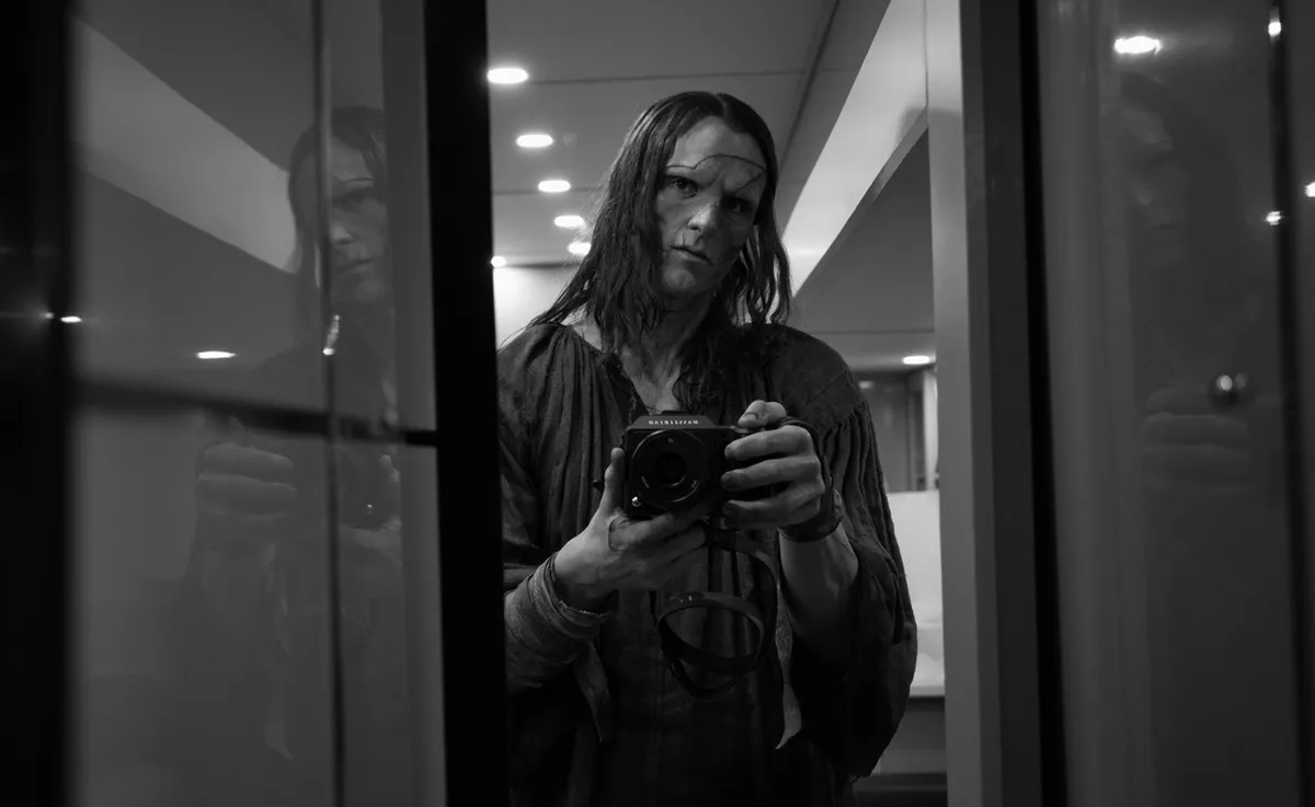 'Frankenstein', de Guillermo del Toro, y cómo Jacob Elordi, el australiano de ascendencia vasca y 1,96 m, se transformó en la Criatura. 11 mundoCine - frankenstein jacob elordi set