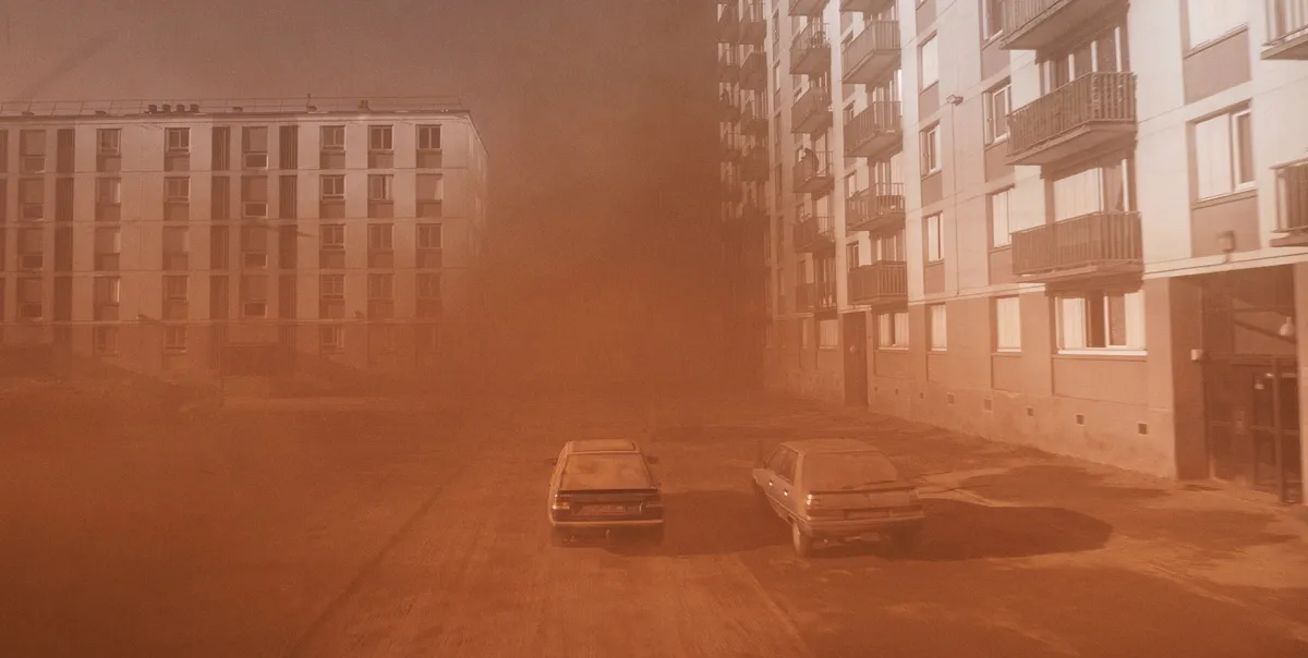 Crítica de 'Alpha' (2025): Una pesadilla visualmente formidable entre el cuerpo y la memoria. 5 mundoCine - pelicula alpha 2025