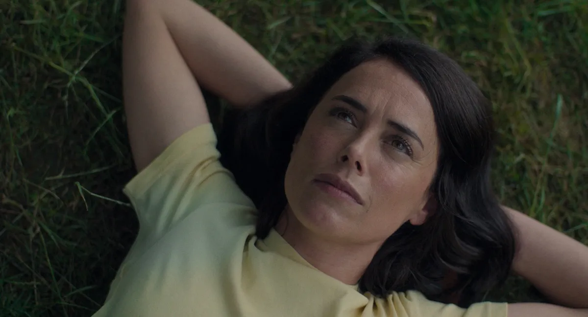 Crítica de 'Singular': Un dilema ético y moral con dos fantásticas actuaciones de Patricia López Arnaiz y Javier Rey. 5 mundoCine - singular pelicula 2025