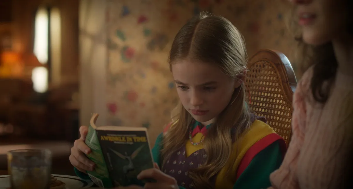 mundoCine - stranger things 5 holly wheeler actriz nell fisher