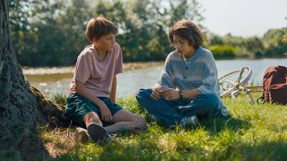 Las 15 películas más esperadas de noviembre 2025: 'La larga marcha', 'Wicked: Parte II', 'Predator: Badlands' y más estrenos. 7 Imagen de la película Young Hearts