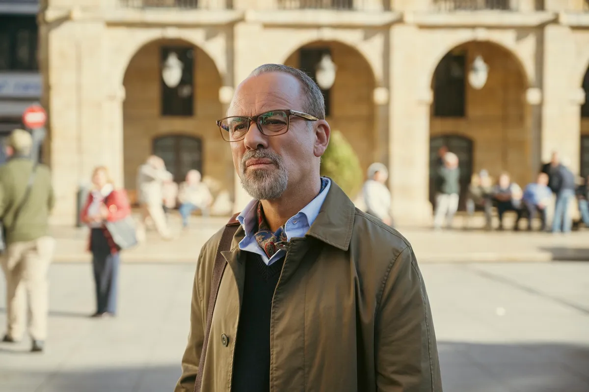 Termina el rodaje de la película 'El profesor', de Daniel Castro, en la que Javier Gutiérrez se enamora por internet. 2 mundoCine - el profesor pelicula