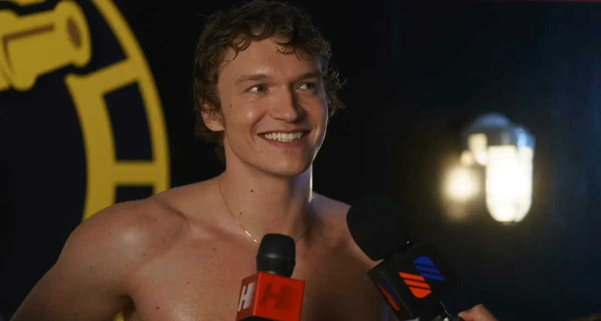 Los actores de 'Heated Rivalry', Connor Storrie y Hudson Williams, siguen conmocionados por el éxito de la serie: «Gracias por tuitear sobre nuestros culos». 2 mundoCine - heated rivalry actores