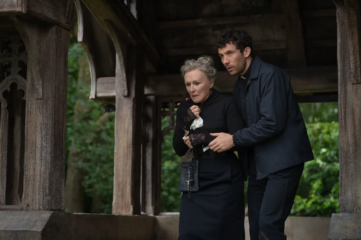 'Puñales por la Espalda: De Entre los Muertos' y 5 curiosidades que todo fan del whodunnit debería conocer. 5 mundoCine - punales por la espalda de entre los muertos curiosidades