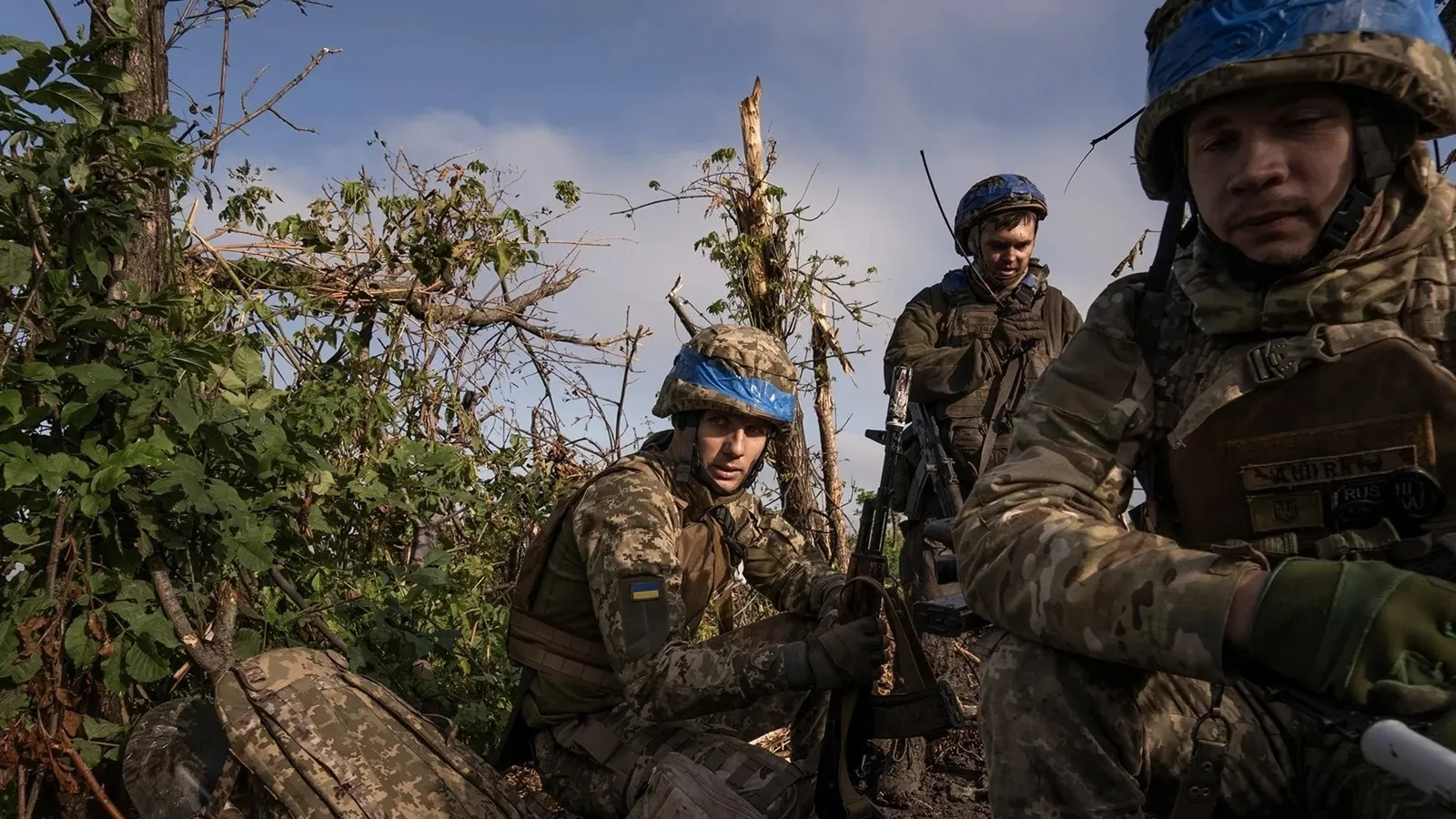 mundoCine - 2000 metros hasta Andriivka documental