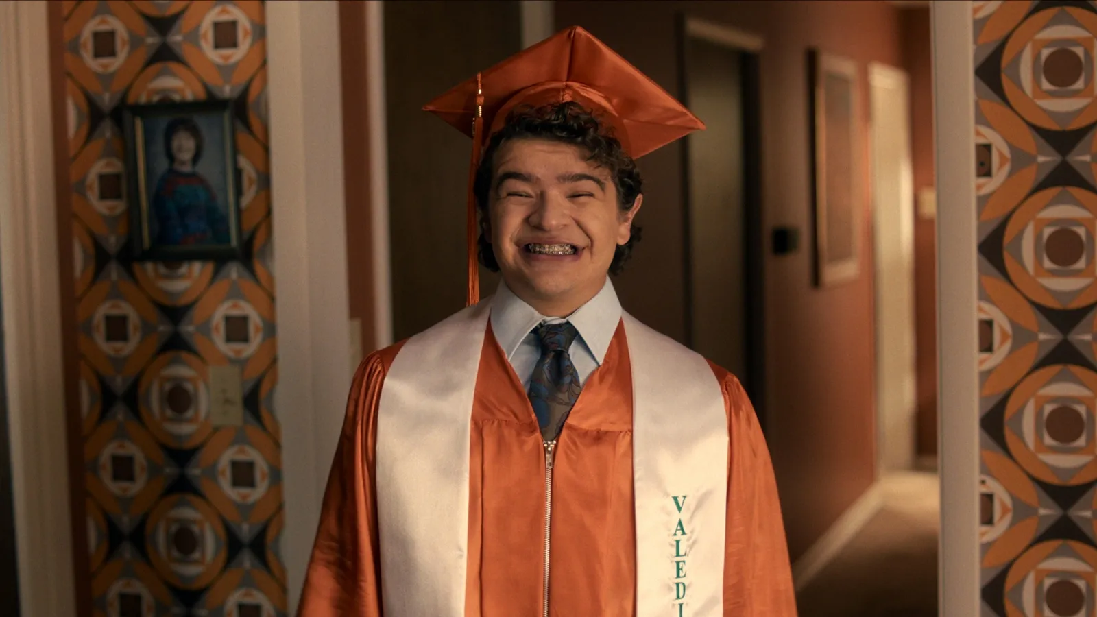 mundoCine - stranger things final graduacion dustin