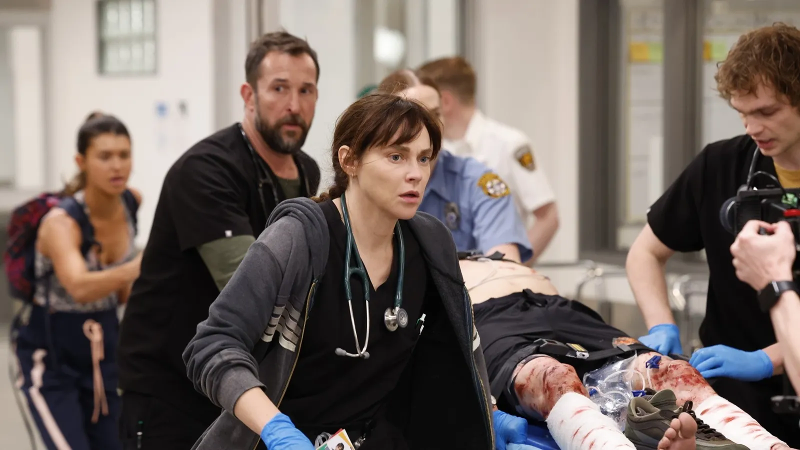 ¡Buenas noticias! 'The Pitt' tendrá temporada 3. 7 mundoCine - the pitt 2 noah wyle fiona dourif