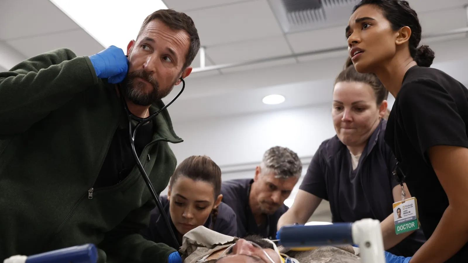 ¡Buenas noticias! 'The Pitt' tendrá temporada 3. 5 mundoCine - the pitt 2 noah wyle ned brower supriya ganesh