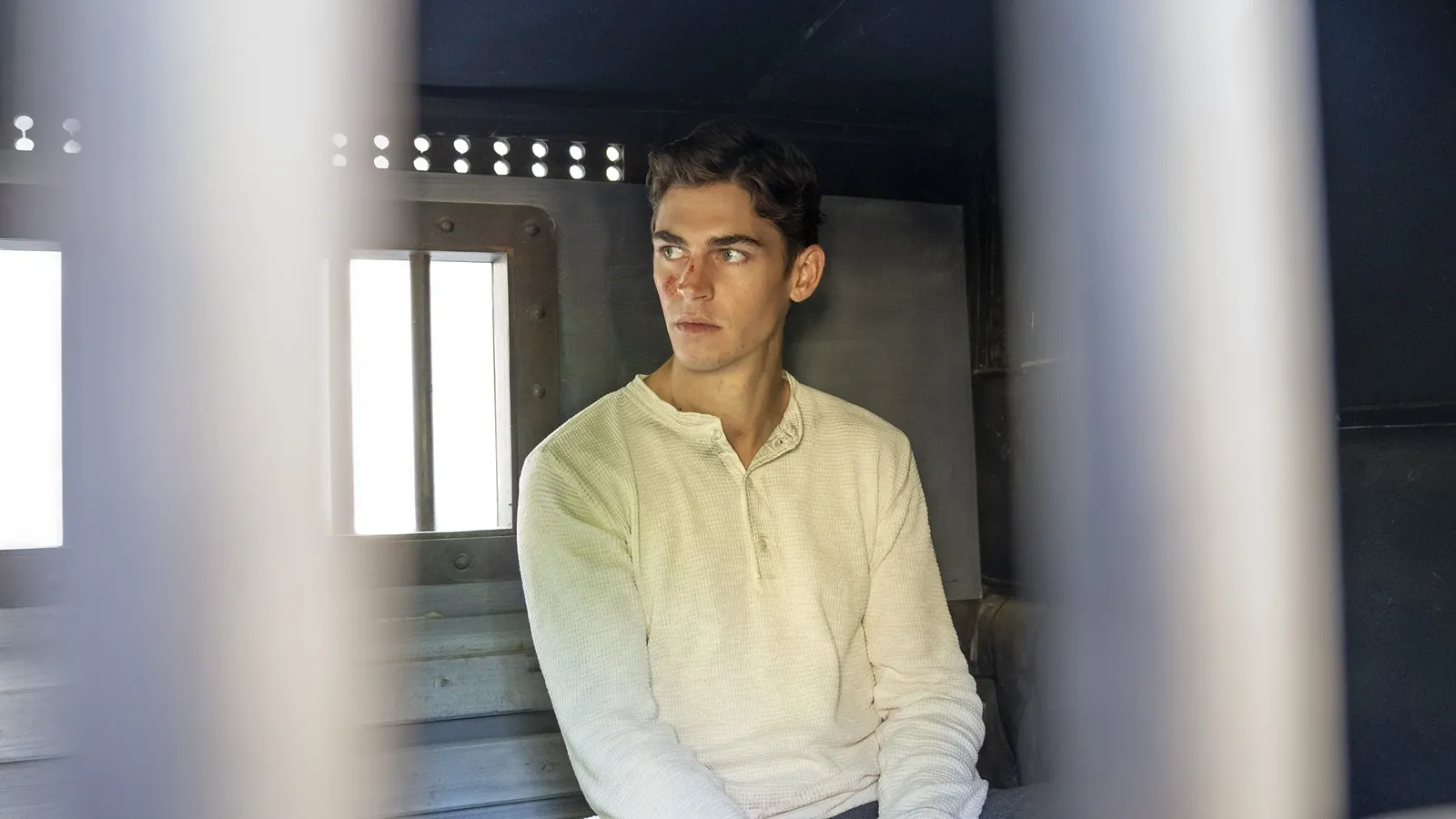 mundoCine - el joven sherlock serie prime video