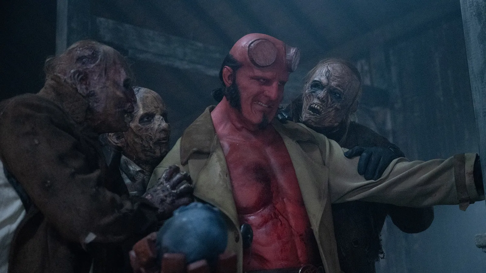 mundoCine - hellboy el hombre retorcido estreno