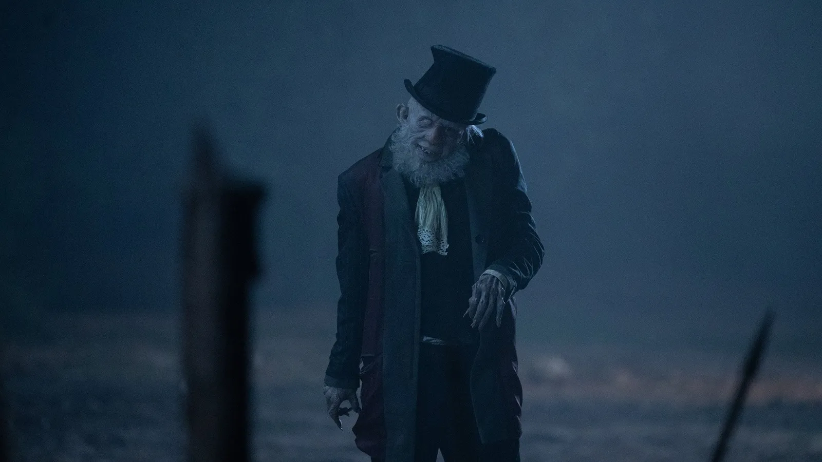 mundoCine - hellboy el hombre retorcido pelicula