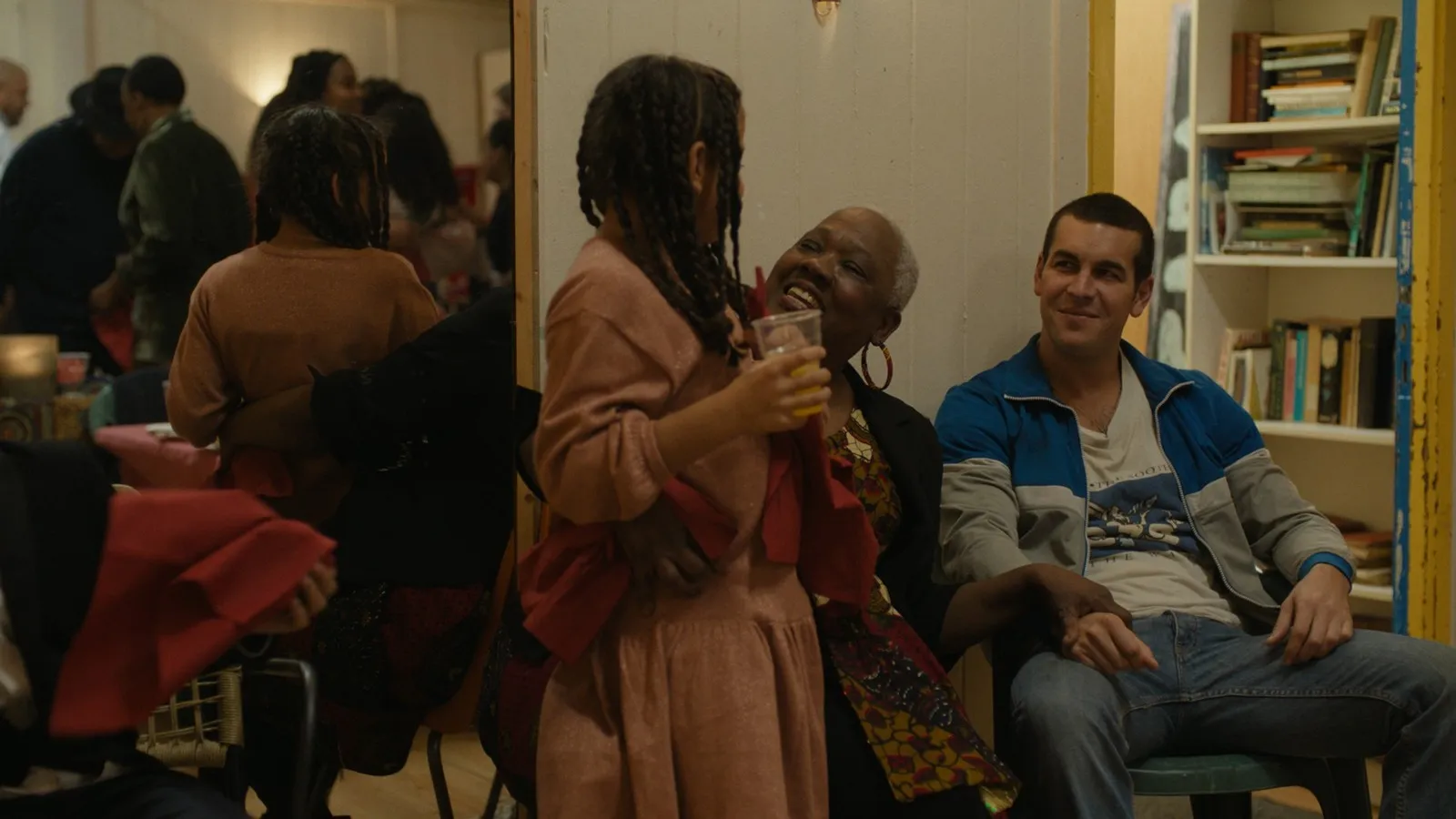 Gerard Oms, director de 'Muy lejos': «Si la película ha cambiado la vida de una sola persona, ya ha valido la pena». 4 Mundocine - Muy Lejos Pelicula