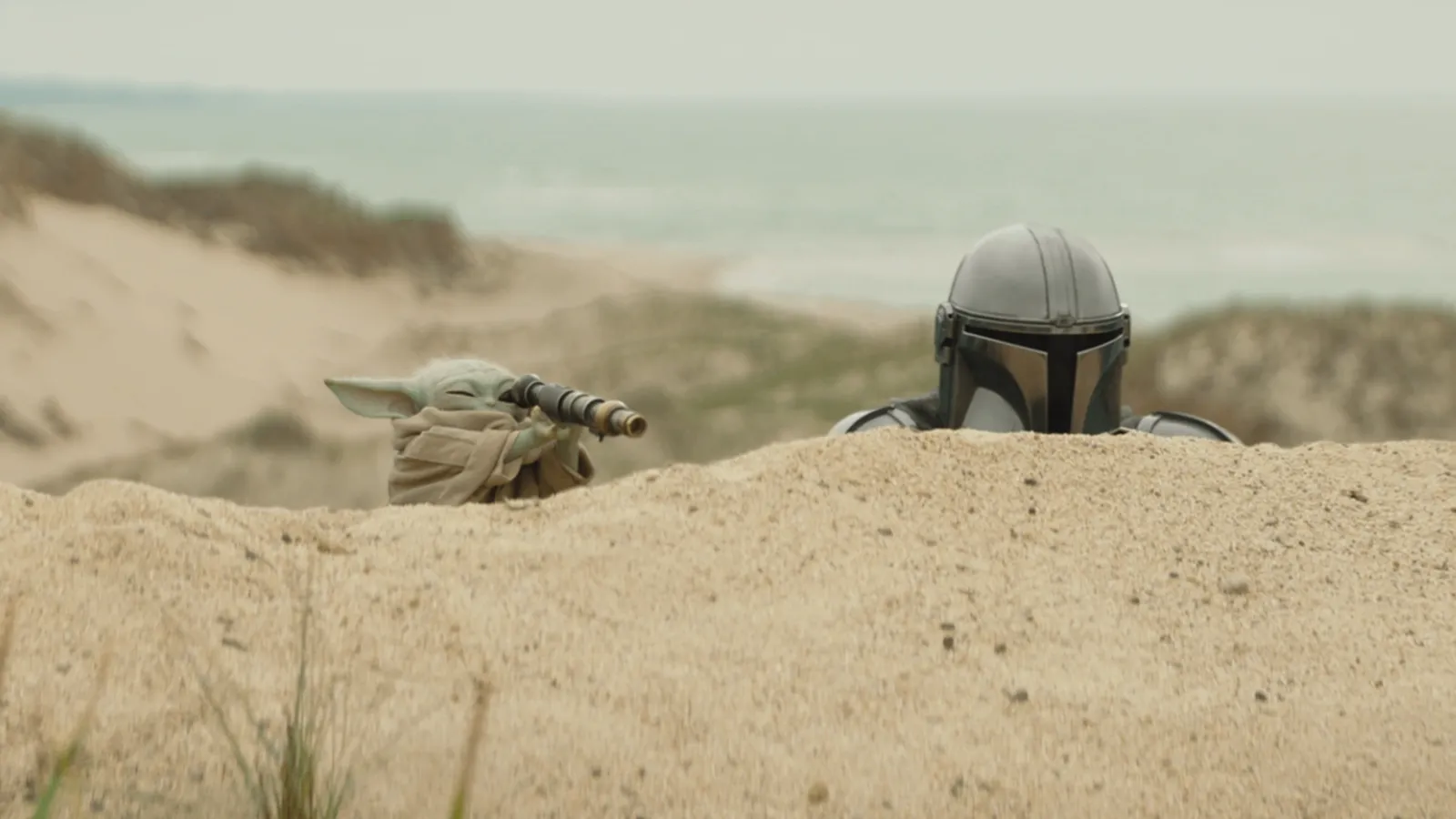 El tráiler de 'Star Wars: The Mandalorian and Grogu' muestra a Pedro Pascal y su adorable aprendiz dando caza a los señores de la guerra imperiales. 7 Mundocine - Star Wars The Mandalorian And Grogu Estreno
