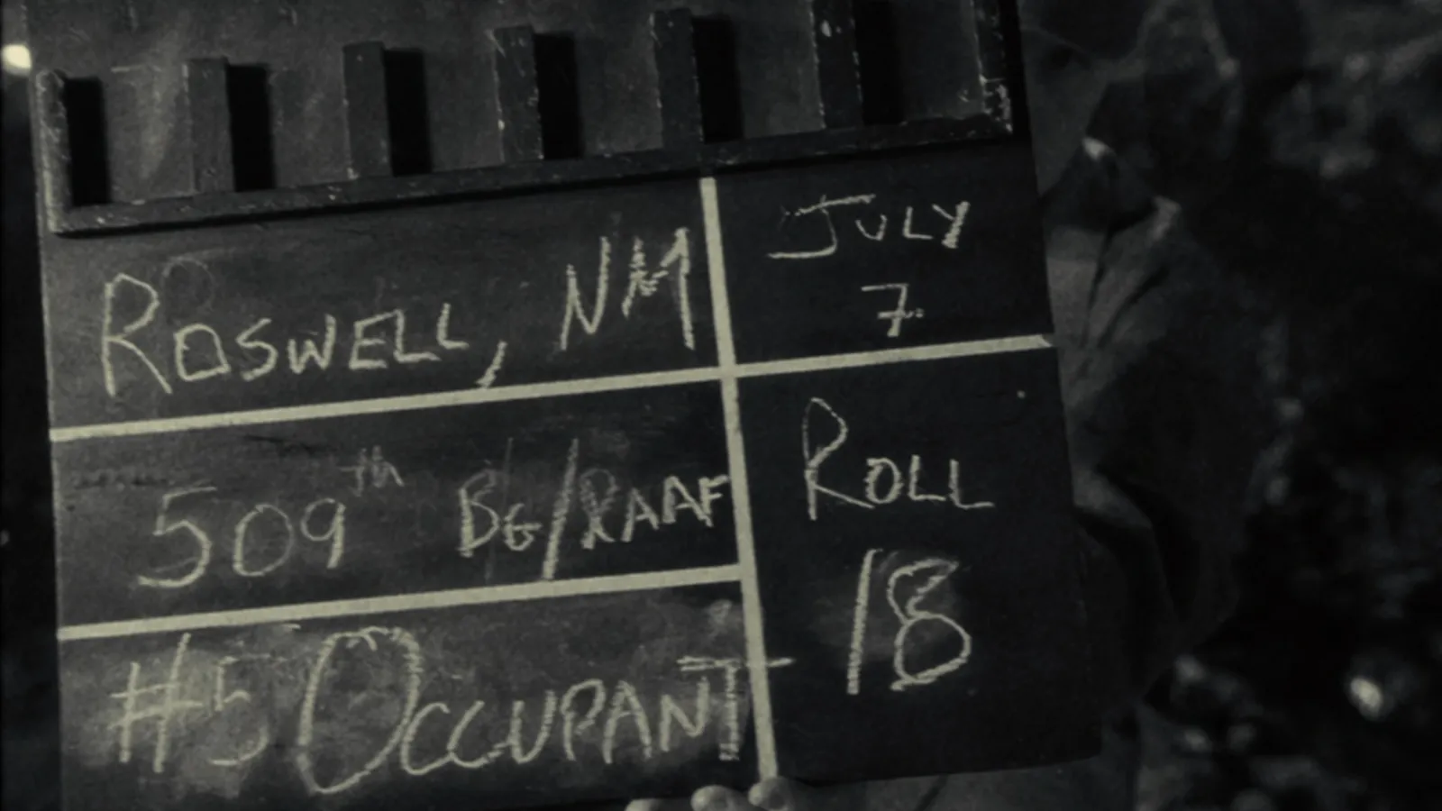 El nuevo tráiler de 'El día de la revelación' te abducirá con lo que promete ser el regreso del mejor Steven Spielberg al cine de extraterrestres. 3 Mundocine - El Dia De La Revelacion Caso Roswell