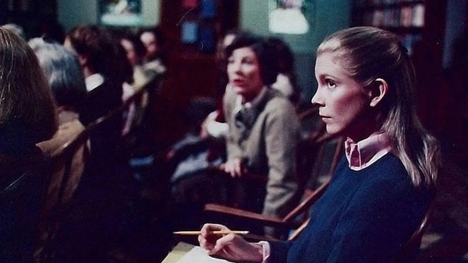 Billie Eilish protagonizará 'La campana de cristal', una adaptación de la novela de Sylvia Plath que dirigirá la oscarizada Sarah Polley. 3 Mundocine - La Campana De Cristal Pelicula