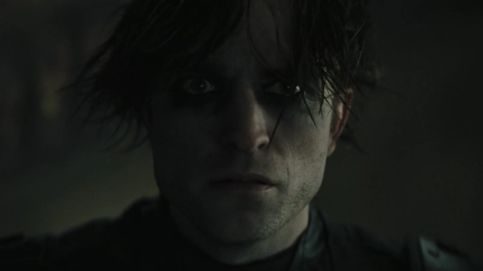 the batman bruce wayne robert pattinson batman