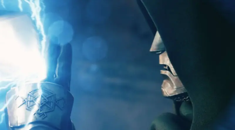 Primer plano de la máscara de Doctor Doom manipulando energía azul en el tráiler de Vengadores: Doomsday.